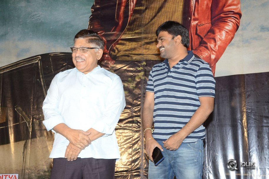 Taxiwala-Movie-Teaser-Launch